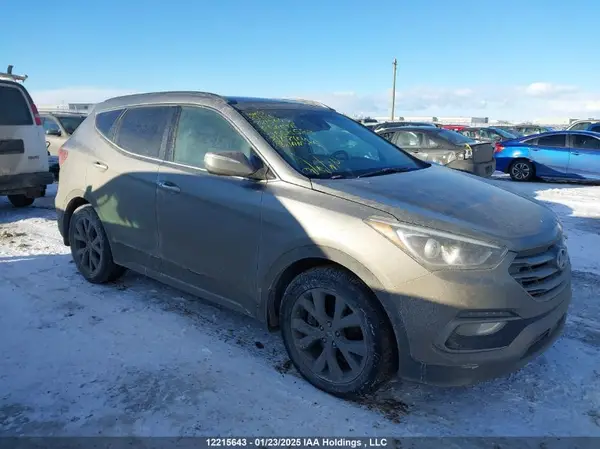 5XYZUDLA9JG508583 2018 HYUNDAI SANTA FE - Image 1