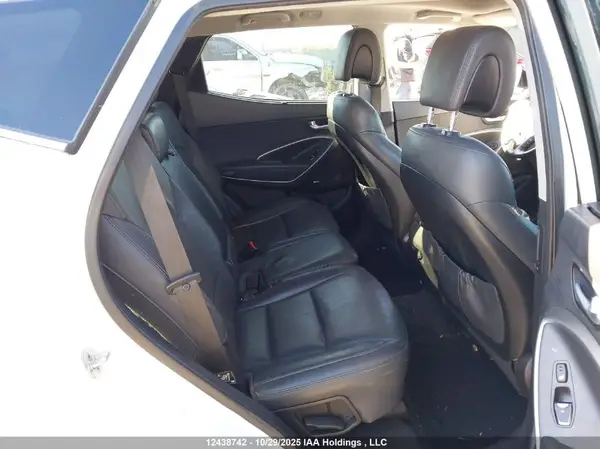 5XYZUDLAXHG389677 2017 HYUNDAI SANTA FE - Image 8