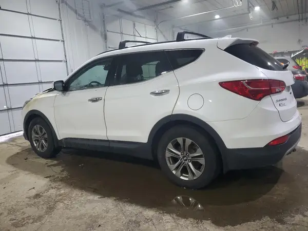5XYZUDLB0GG310282 2016 HYUNDAI SANTA FE - Image 2