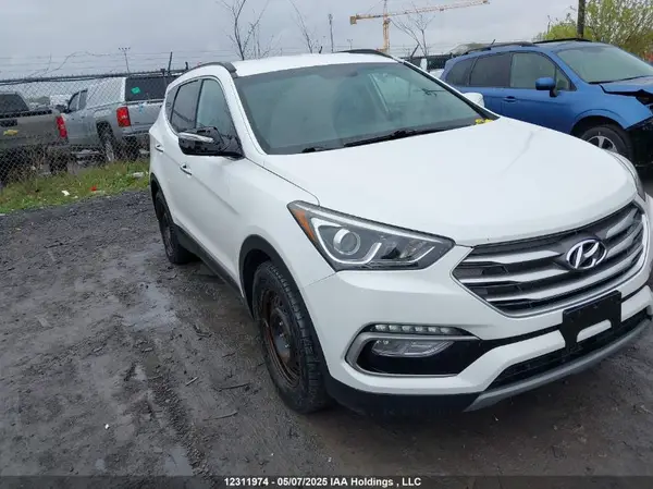 5XYZUDLB0HG480739 2017 HYUNDAI SANTA FE - Image 1