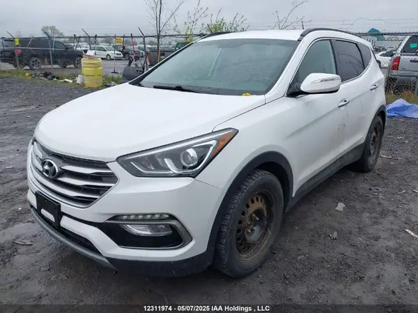 5XYZUDLB0HG480739 2017 HYUNDAI SANTA FE - Image 2