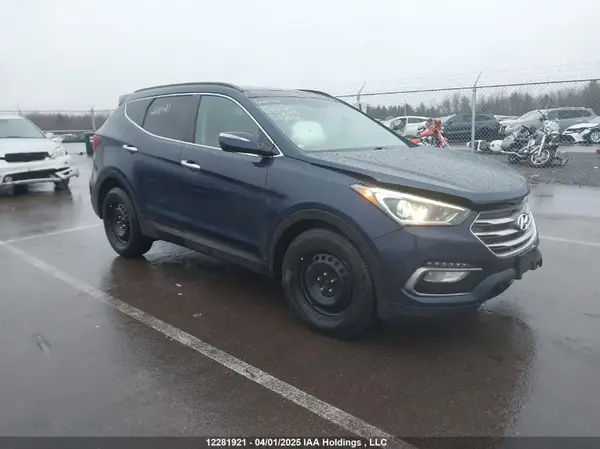 5XYZUDLB0JG557650 2018 HYUNDAI SANTA FE - Image 1