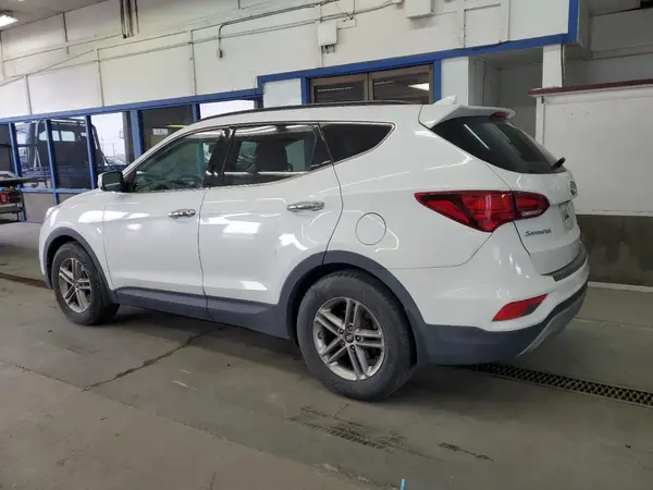 5XYZUDLB0JG568440 2018 HYUNDAI SANTA FE - Image 2