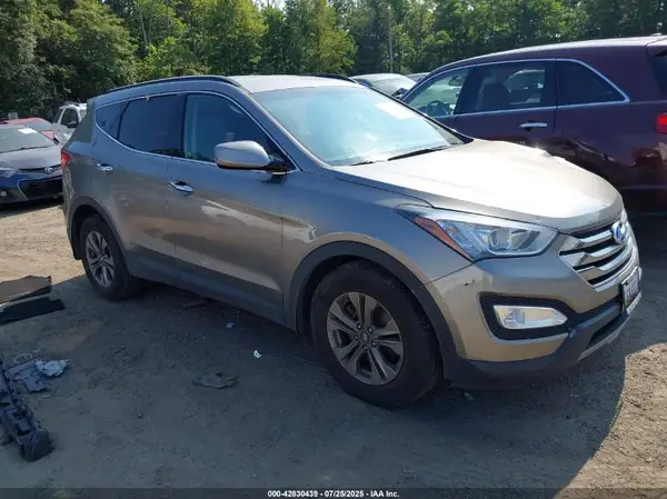 5XYZUDLB1GG315975 2016 HYUNDAI SANTA FE - Image 1