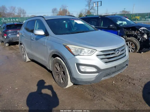 5XYZUDLB1GG332291 2016 HYUNDAI SANTA FE - Image 1