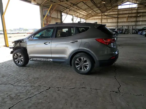 5XYZUDLB1GG371348 2016 HYUNDAI SANTA FE - Image 2