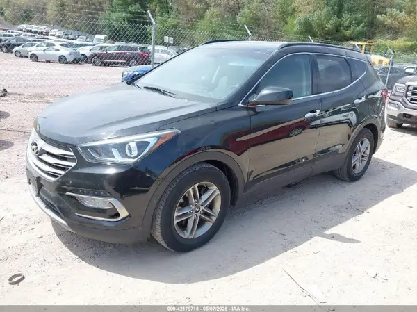 5XYZUDLB1HG413194 2017 HYUNDAI SANTA FE - Image 2