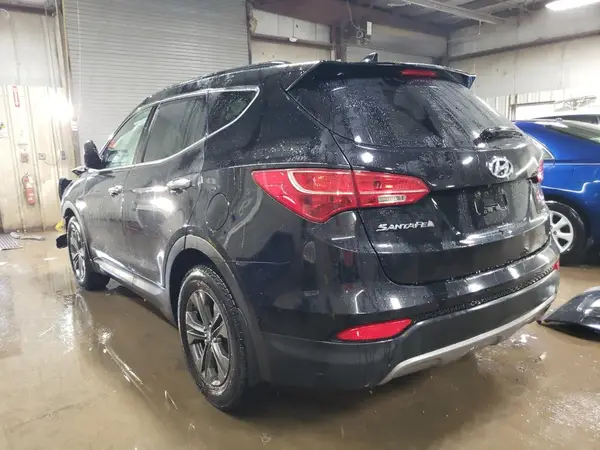 5XYZUDLB2GG315824 2016 HYUNDAI SANTA FE - Image 2