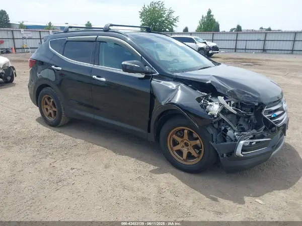 5XYZUDLB2HG383526 2017 HYUNDAI SANTA FE - Image 1