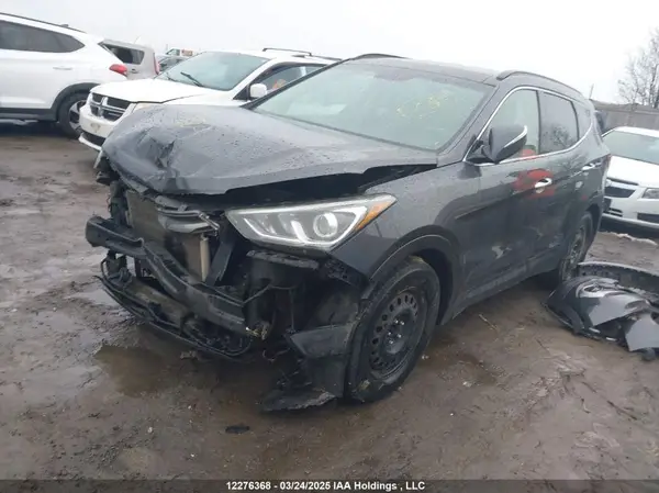 5XYZUDLB2HG417190 2017 HYUNDAI SANTA FE - Image 2