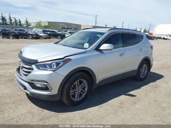 5XYZUDLB2HG469600 2017 HYUNDAI SANTA FE - Image 2