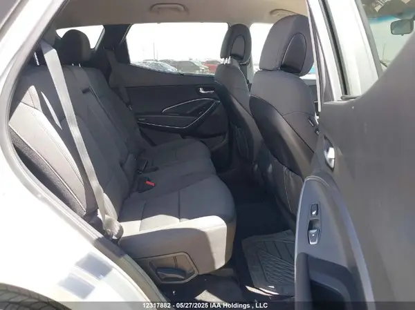 5XYZUDLB2HG469600 2017 HYUNDAI SANTA FE - Image 8