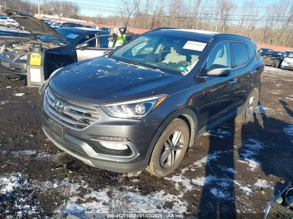 5XYZUDLB2JG525542 2018 HYUNDAI SANTA FE - Image 2