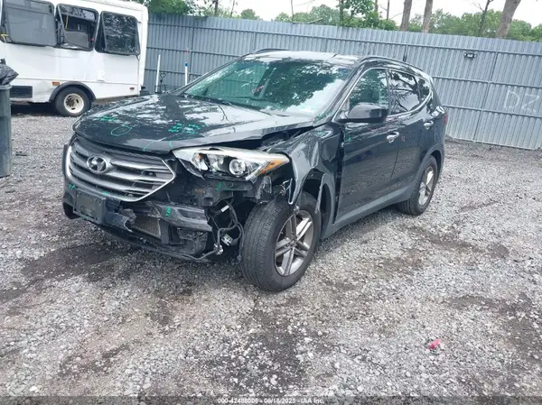 5XYZUDLB3HG387603 2017 HYUNDAI SANTA FE - Image 2