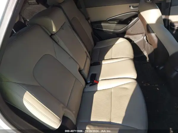 5XYZUDLB3HG389738 2017 HYUNDAI SANTA FE - Image 8