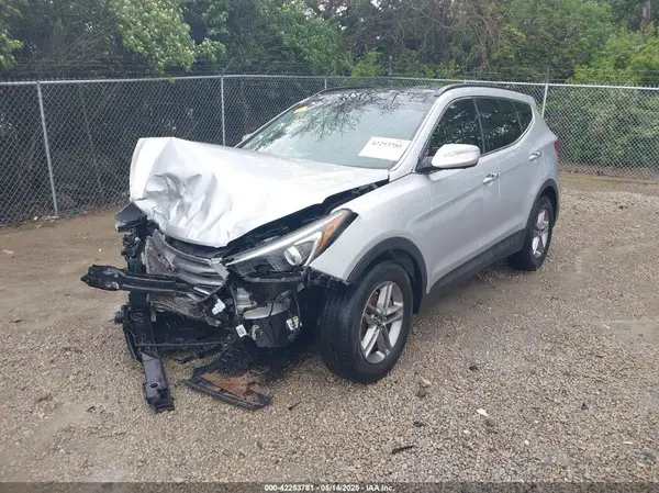 5XYZUDLB3HG417523 2017 HYUNDAI SANTA FE - Image 2