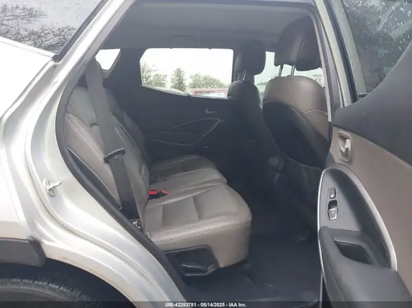 5XYZUDLB3HG417523 2017 HYUNDAI SANTA FE - Image 8