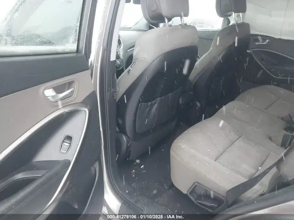 5XYZUDLB3HG444768 2017 HYUNDAI SANTA FE - Image 8