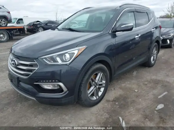 5XYZUDLB3HG464910 2017 HYUNDAI SANTA FE - Image 2