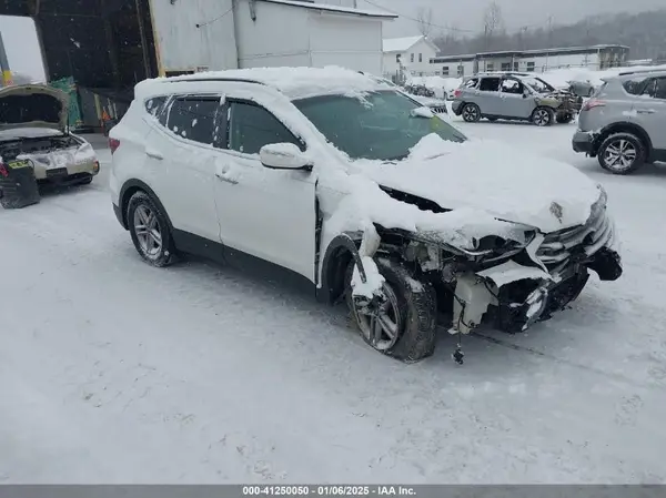5XYZUDLB3HG479438 2017 HYUNDAI SANTA FE - Image 1