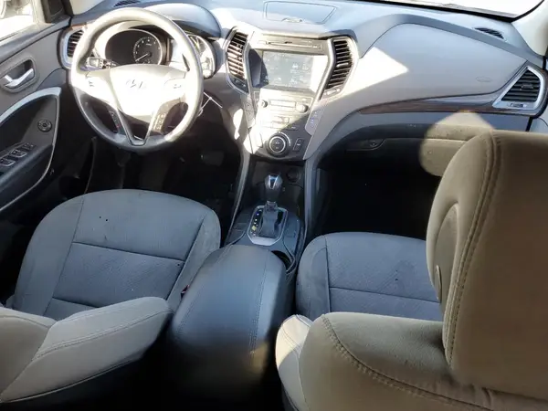 5XYZUDLB4HG401279 2017 HYUNDAI SANTA FE - Image 8