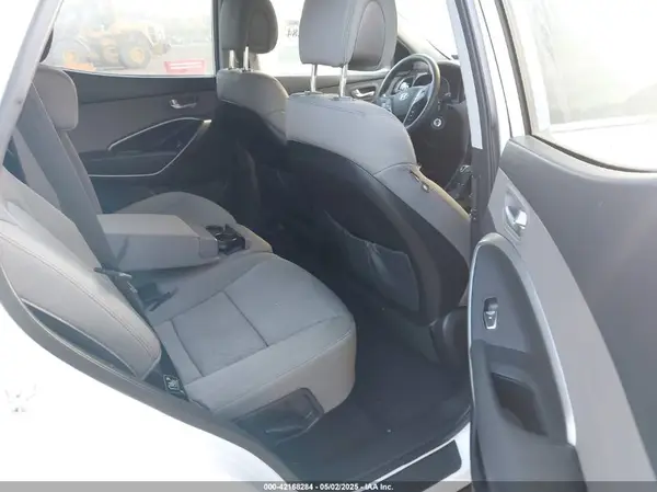 5XYZUDLB4HG408748 2017 HYUNDAI SANTA FE - Image 8
