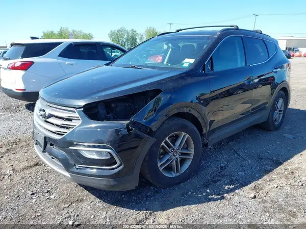 5XYZUDLB4HG416140 2017 HYUNDAI SANTA FE - Image 2