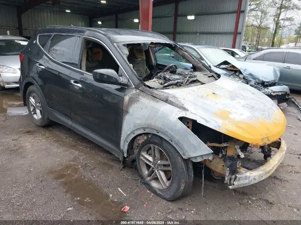 5XYZUDLB4HG417157 2017 HYUNDAI SANTA FE - Image 1