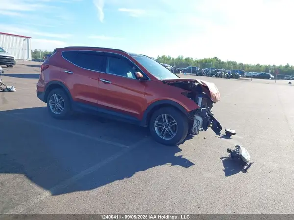 5XYZUDLB4HG451048 2017 HYUNDAI SANTA FE - Image 1