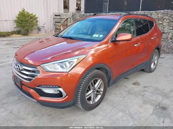 5XYZUDLB4HG492425 2017 HYUNDAI SANTA FE - Image 2
