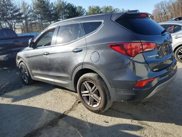 5XYZUDLB4JG505017 2018 HYUNDAI SANTA FE - Image 2