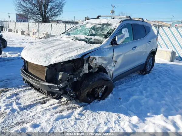 5XYZUDLB4JG511660 2018 HYUNDAI SANTA FE - Image 2