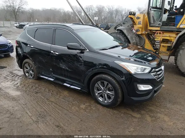 5XYZUDLB5GG330981 2016 HYUNDAI SANTA FE - Image 1