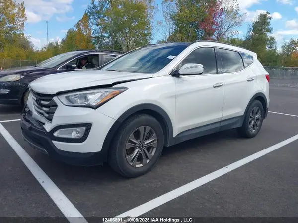 5XYZUDLB5GG378612 2016 HYUNDAI SANTA FE - Image 2