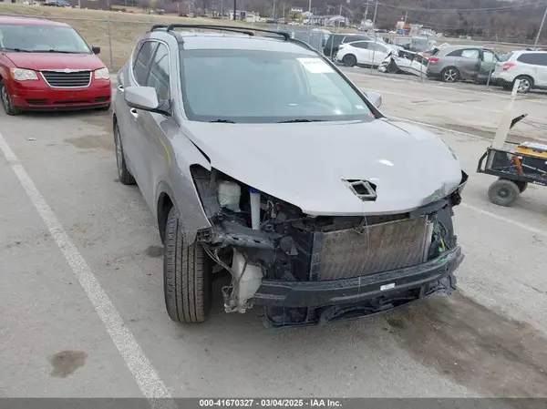 5XYZUDLB5HG388820 2017 HYUNDAI SANTA FE - Image 1