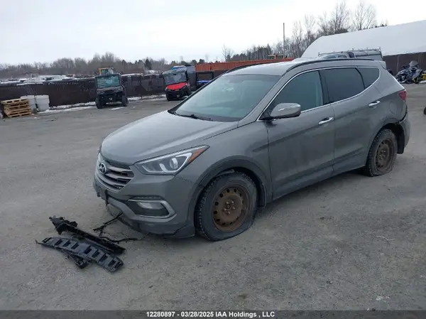 5XYZUDLB5HG396108 2017 HYUNDAI SANTA FE - Image 2