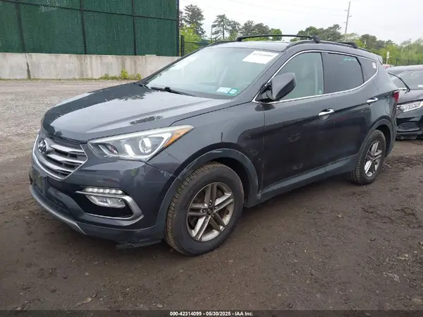 5XYZUDLB5HG397310 2017 HYUNDAI SANTA FE - Image 2