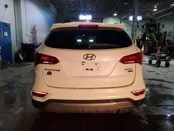 2017 HYUNDAI SANTA FE auction photo 6