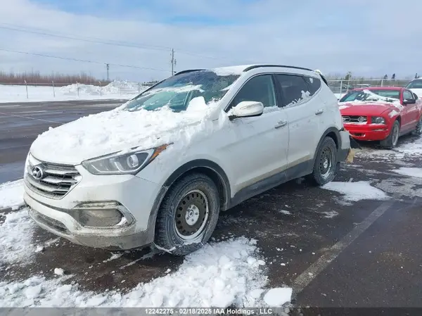 5XYZUDLB5HG438762 2017 HYUNDAI SANTA FE - Image 2