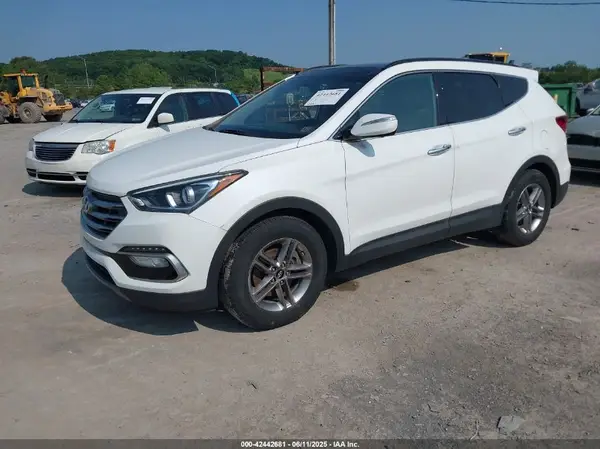 5XYZUDLB5HG470644 2017 HYUNDAI SANTA FE - Image 2