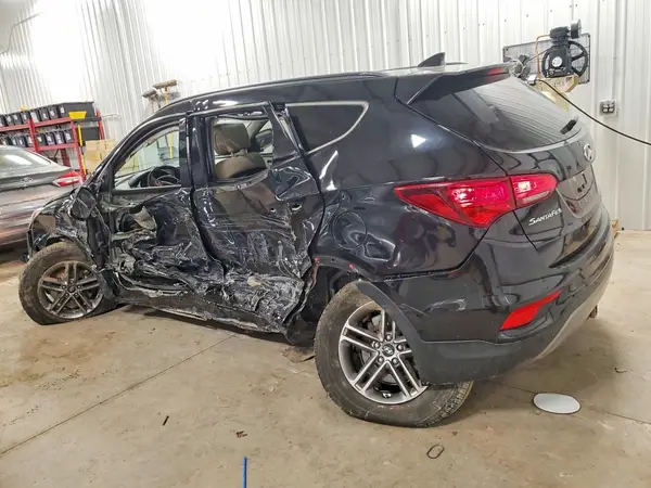 5XYZUDLB5HG478923 2017 HYUNDAI SANTA FE - Image 2