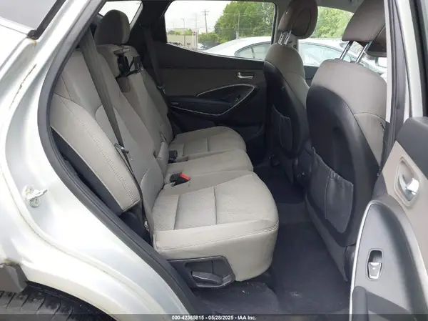 5XYZUDLB5HG494135 2017 HYUNDAI SANTA FE - Image 8