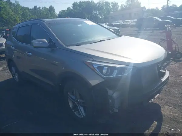5XYZUDLB5JG518357 2018 HYUNDAI SANTA FE - Image 1