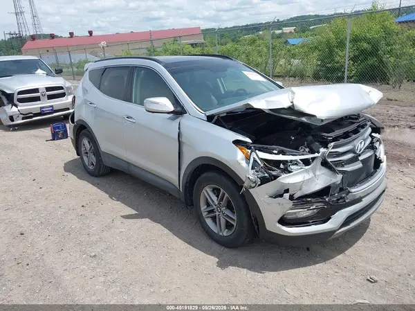 5XYZUDLB5JG518696 2018 HYUNDAI SANTA FE - Image 1