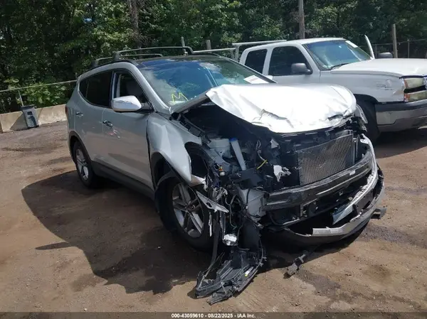 5XYZUDLB5JG534493 2018 HYUNDAI SANTA FE - Image 1