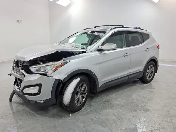 5XYZUDLB6GG330410 2016 HYUNDAI SANTA FE - Image 1