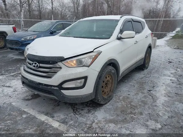 5XYZUDLB6GG374679 2016 HYUNDAI SANTA FE - Image 2
