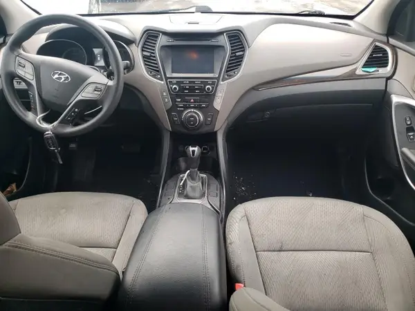 5XYZUDLB6HG412087 2017 HYUNDAI SANTA FE - Image 8