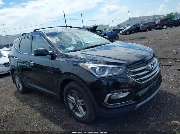 5XYZUDLB6HG444974 2017 HYUNDAI SANTA FE - Image 1