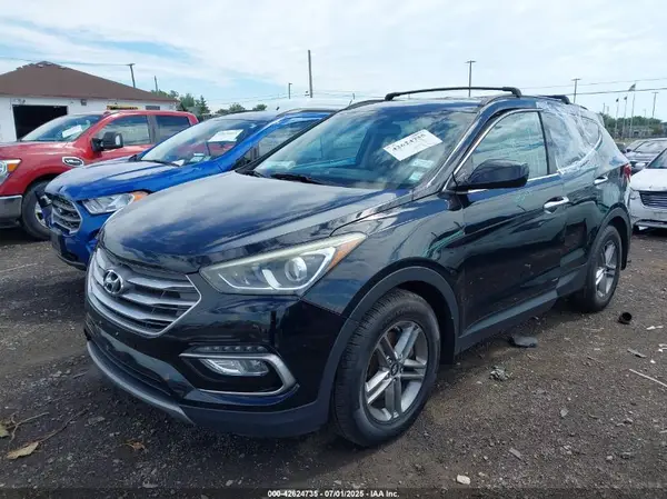 5XYZUDLB6HG444974 2017 HYUNDAI SANTA FE - Image 2